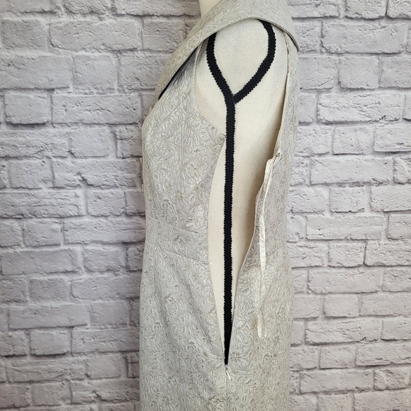 Tahari Dress Cream And Gold Brocade Sleeveless Foldover Round Neckline Size 6 - Picture 8 of 11
